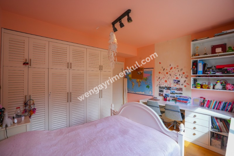 ÇEKMEKÖY MAYA VERA'DA SATILIK TOWNHOUSE VİLLA