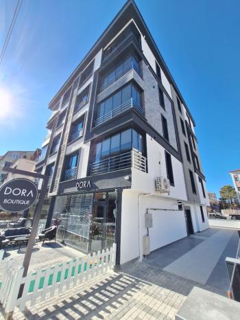 GÜVENAY - ÇORUM BAHÇELİEVLER MAH.BAHÇELİEVLER OKULU KARŞISI 1+1 SATILIK DAİRE