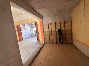 ALSANCAK  BELEDİYESİ  ANA YOL  ÜZERİ  SATILIK DÜKKAN 