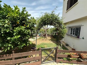 Girne Karaoğlanoğlu’nda Ortak Havuzlu Sitede 3+1, Satılık Dubleks Villa