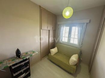 Girne Karaoğlanoğlu’nda Ortak Havuzlu Sitede 3+1, Satılık Dubleks Villa