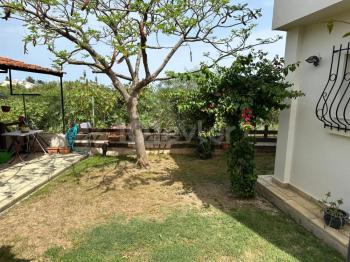 Girne Karaoğlanoğlu’nda Ortak Havuzlu Sitede 3+1, Satılık Dubleks Villa