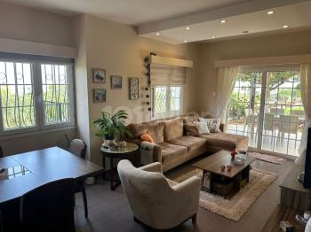 Girne Karaoğlanoğlu’nda Ortak Havuzlu Sitede 3+1, Satılık Dubleks Villa