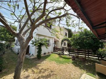 Girne Karaoğlanoğlu’nda Ortak Havuzlu Sitede 3+1, Satılık Dubleks Villa