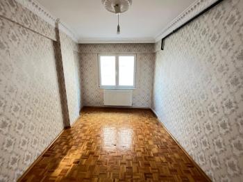 EMLAK HABERCİSİ 'NDEN MUDANYA GÜZELYALI'DA SAHİLE SIFIR , PANORAMİK DENİZ MANZARALI 110 m2 GENİŞ 2+1 DAİRE