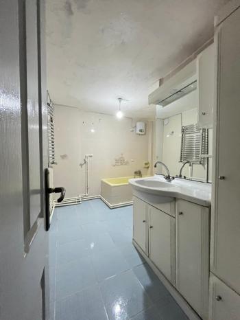 EMLAK HABERCİSİ 'NDEN MUDANYA GÜZELYALI'DA SAHİLE SIFIR , PANORAMİK DENİZ MANZARALI 110 m2 GENİŞ 2+1 DAİRE