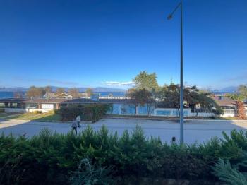 EMLAK HABERCİSİ 'NDEN MUDANYA GÜZELYALI'DA SAHİLE SIFIR , PANORAMİK DENİZ MANZARALI 110 m2 GENİŞ 2+1 DAİRE