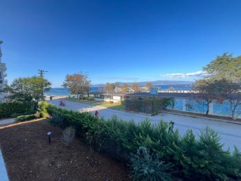 EMLAK HABERCİSİ 'NDEN MUDANYA GÜZELYALI'DA SAHİLE SIFIR , PANORAMİK DENİZ MANZARALI 110 m2 GENİŞ 2+1 DAİRE