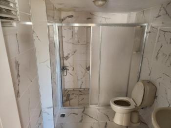 EMLAK HABERCİSİ 'NDEN MUDANYA ÖMERBEY'DE  PANORAMİK DENİZ MANZARALI OTOPARKLI SİTEDE 3+1 GENİŞ ARA KAT DAİRE