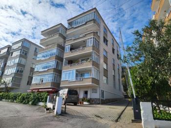 EMLAK HABERCİSİ 'NDEN MUDANYA ÖMERBEY'DE  PANORAMİK DENİZ MANZARALI OTOPARKLI SİTEDE 3+1 GENİŞ ARA KAT DAİRE