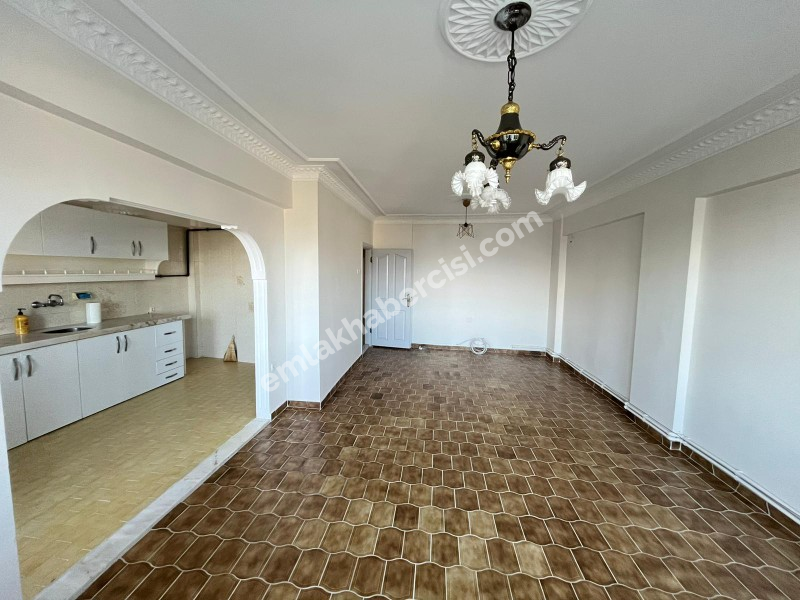 EMLAK HABERCİSİ 'NDEN MUDANYA GÜZELYALI'DA SAHİLE SIFIR , PANORAMİK DENİZ MANZARALI 110 m2 GENİŞ 2+1 DAİRE