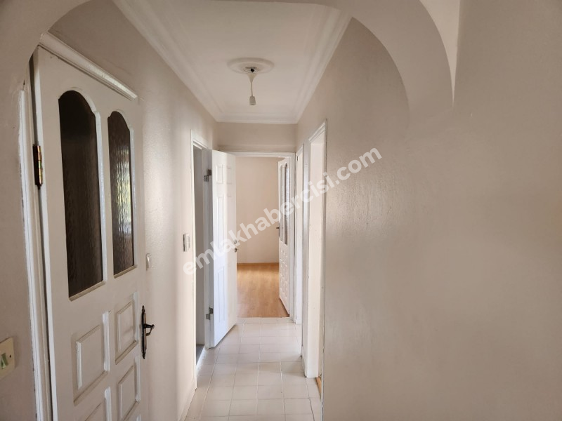 EMLAK HABERCİSİ 'NDEN MUDANYA ÖMERBEY'DE  PANORAMİK DENİZ MANZARALI OTOPARKLI SİTEDE 3+1 GENİŞ ARA KAT DAİRE