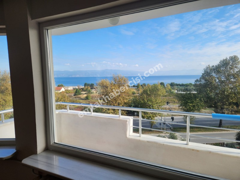 EMLAK HABERCİSİ 'NDEN MUDANYA ÖMERBEY'DE  PANORAMİK DENİZ MANZARALI OTOPARKLI SİTEDE 3+1 GENİŞ ARA KAT DAİRE