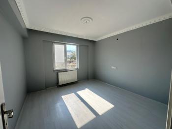 AFYON ÜÇOK EMLAKTAN KANLICA MAH KİRALIK 3+1 LÜX DAİRE