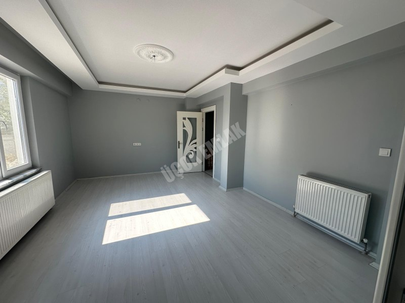 AFYON ÜÇOK EMLAKTAN KANLICA MAH KİRALIK 3+1 LÜX DAİRE