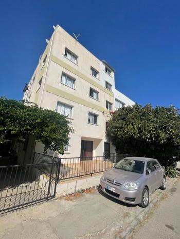 Lefkoşa K.Kaymaklı'da KİLER MARKET KARŞISINDA SATILIK 3+1 DAİRE