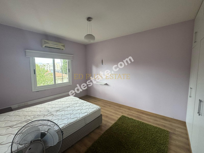 Lefkoşa Kumsal'da Ana Cadde Üzerinde Satılık 3+1 Daire