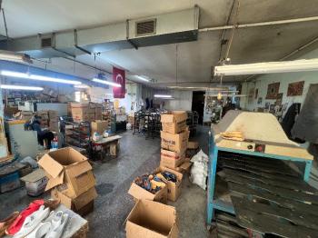 GÜNGÖREN SANAYİDE İŞ HANINDA 3 KAT 900M2 SATILIK İMALATHANE.