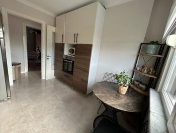 MERDİVENKÖY’DE 100 m2 ÖZEL TERASLI GENİŞ 2+1 SATILIK DAİRE
