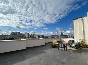 MERDİVENKÖY’DE 100 m2 ÖZEL TERASLI GENİŞ 2+1 SATILIK DAİRE