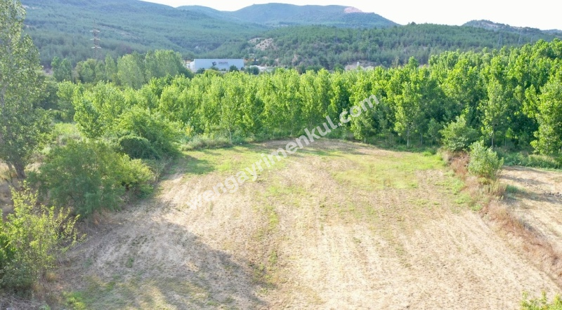 BİLECİK MERKEZ BAYIRKÖYDE 2,475M2 SANAYİ KARŞISI ARAZİ