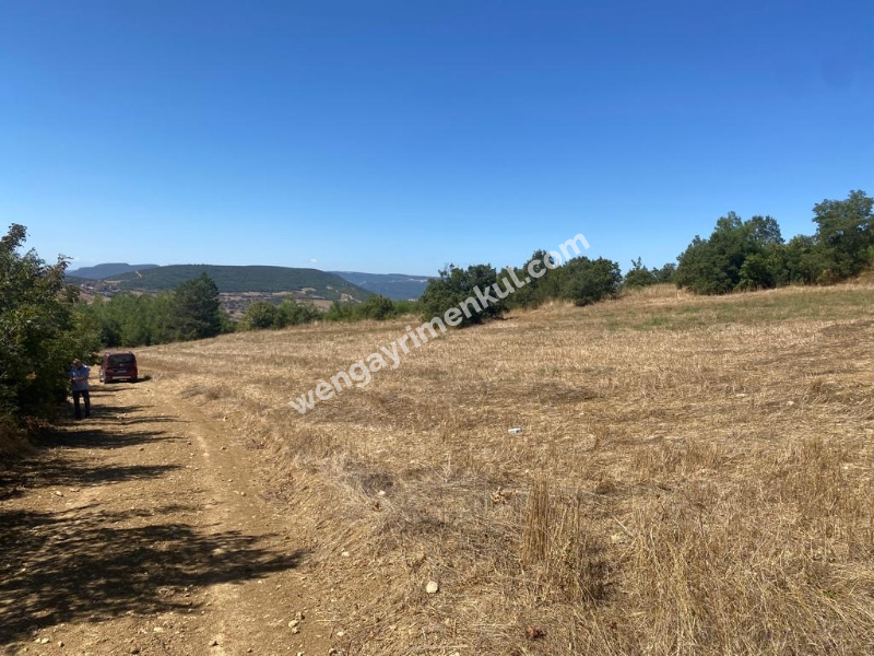 ACİL!! MEDETLİ KÖYÜNDE ZİRVEDE YOLA 85 METRE CEPHELİ MANZARALI.