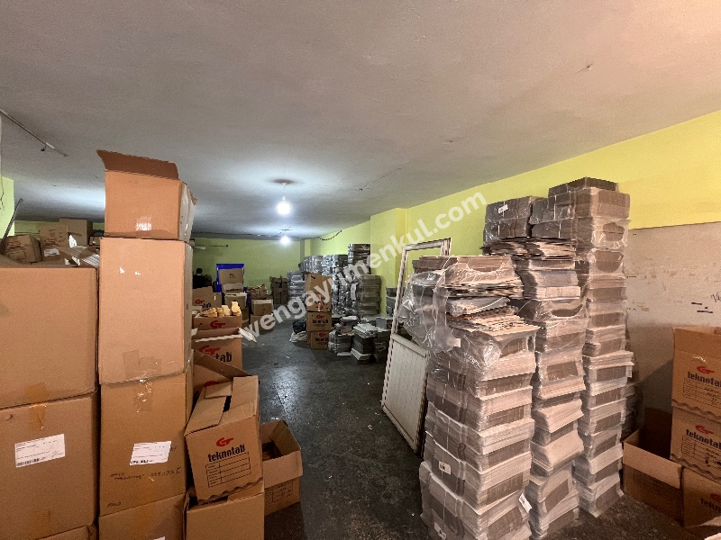 GÜNGÖREN SANAYİDE İŞ HANINDA 3 KAT 900M2 SATILIK İMALATHANE.