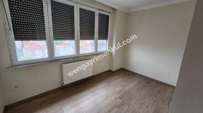MERDİVENKÖY’DE 100 m2 ÖZEL TERASLI GENİŞ 2+1 SATILIK DAİRE