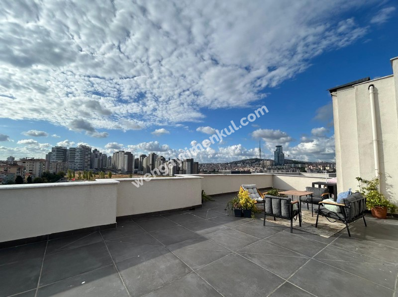 MERDİVENKÖY’DE 100 m2 ÖZEL TERASLI GENİŞ 2+1 SATILIK DAİRE