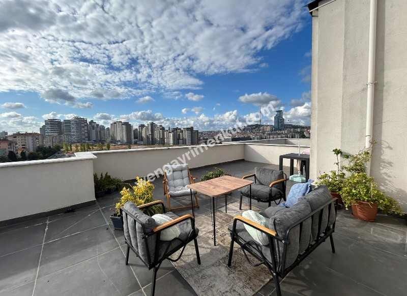 MERDİVENKÖY’DE 100 m2 ÖZEL TERASLI GENİŞ 2+1 SATILIK DAİRE