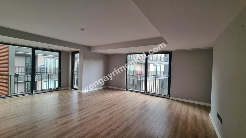 SARIYER TARABYA VADİ KONAKLARI 2+1 LÜX DAİRE ACİL SATILIK