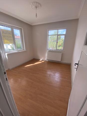 GÜVENAY - ÇORUM ULUKAVAK ÇATALHAVUZ CAMİİ KARŞISI SATILIK DAİRE