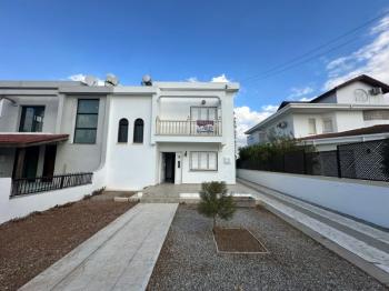 HAMİTKÖY' DE AYLIK ÖDEMELİ  EŞYASIZ MÜSTAKİL EV 