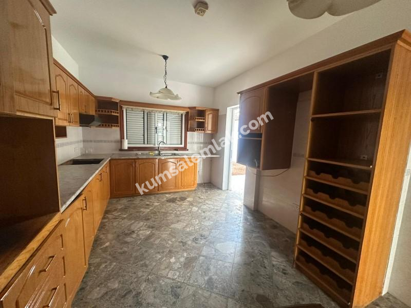 HAMİTKÖY' DE AYLIK ÖDEMELİ  EŞYASIZ MÜSTAKİL EV 