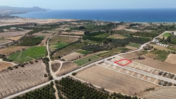 Lefke Cengizköyde Panaromik Deniz ve Dağ Manzaralı Türk Malı Satılık Arsa