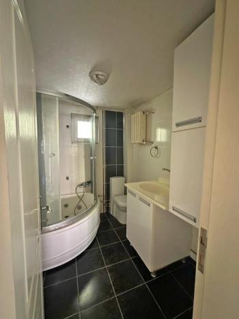 AFYON ÜÇOK EMLAKTAN İSTİKLAL MAH SATILIK 3+1 ARAKAT DAİRE