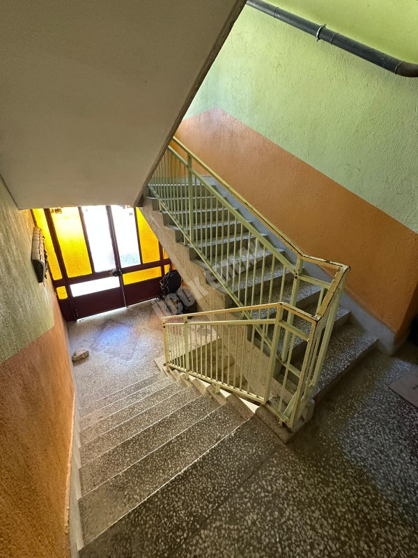 AFYON ÜÇOK EMLAKTAN İSTİKLAL MAH SATILIK 3+1 ARAKAT DAİRE