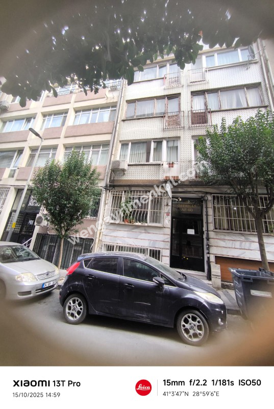 ŞİŞLİ İSKENDEROĞLU SOKAKTA KOPLE YENİLENMİŞ SIFIR EŞYALI BAÇE KATI 1+1 KİRALIK DAİRE