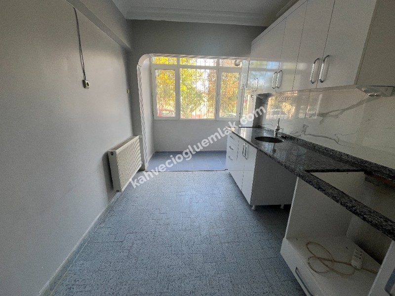 KAHVECİOĞLU EMLAK'DAN ECE MAH KİRALIK DAİRE