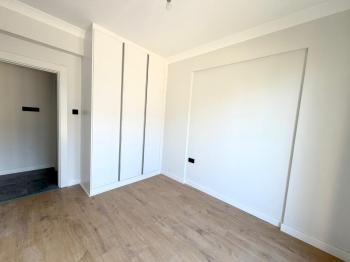 Kıbrıs Girne Kervansaray Projesi Havuz Manzaralı Satılık 2+1 Daire