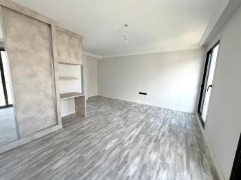 Kıbrıs Girne Kervansaray Projesi Havuz Manzaralı Satılık 4+1 Loft Daire