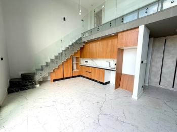 Kıbrıs Girne Kervansaray Projesi Havuz Manzaralı Satılık 4+1 Loft Daire