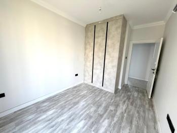 Kıbrıs Girne Kervansaray Projesi Havuz Manzaralı Satılık 4+1 Loft Daire