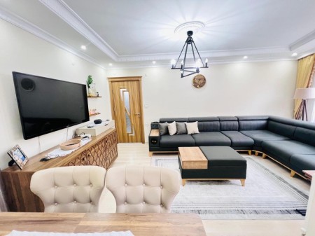 Çırçır Metro’ya 3 Dk Asansörlü Bina’da 90 m2 Balkonlu Satılık Daire