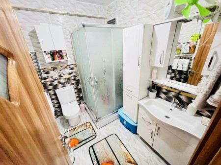 Çırçır Metro’ya 3 Dk Asansörlü Bina’da 90 m2 Balkonlu Satılık Daire