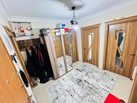 Çırçır Metro’ya 3 Dk Asansörlü Bina’da 90 m2 Balkonlu Satılık Daire