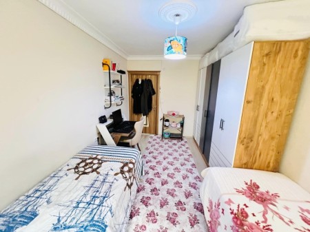 Çırçır Metro’ya 3 Dk Asansörlü Bina’da 90 m2 Balkonlu Satılık Daire