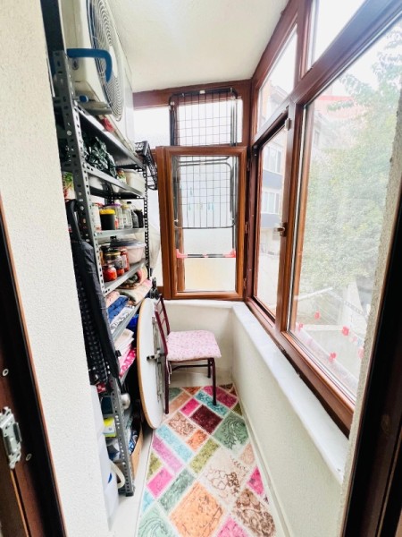 Çırçır Metro’ya 3 Dk Asansörlü Bina’da 90 m2 Balkonlu Satılık Daire