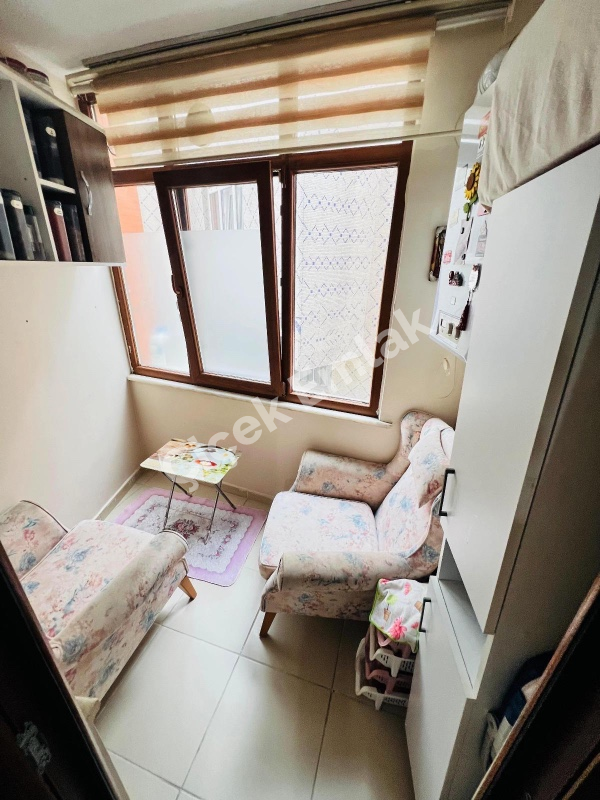 Çırçır Metro’ya 3 Dk Asansörlü Bina’da 90 m2 Balkonlu Satılık Daire