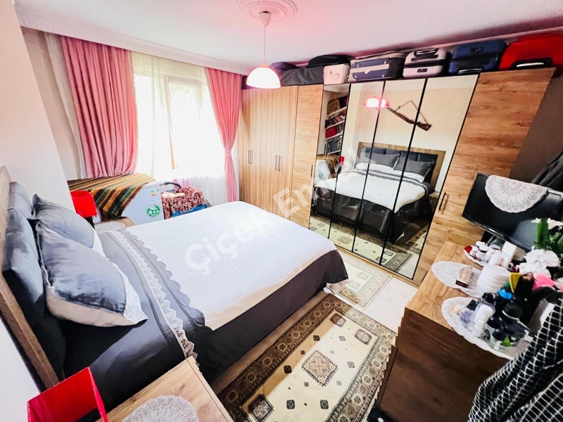 Çırçır Metro’ya 3 Dk Asansörlü Bina’da 90 m2 Balkonlu Satılık Daire